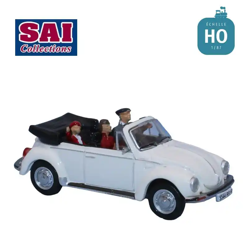 Volkswagen Coccinelle 1303 LS Cabriolet blanc avec conducteur et 2 passagers HO SAI 1691 | Sonderaktion