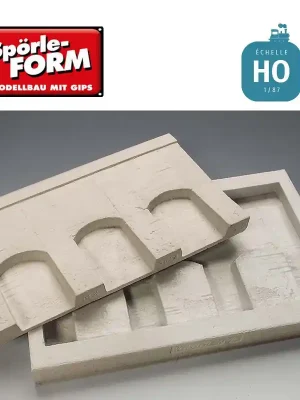 Kostenlose Rückgabe - Moule mur de soutènement en béton avec 3 arcades basses 130x70 mm HO Spörle 3022