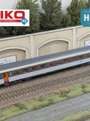 Brandneu - Voiture voyageurs Corail Vtu 1ère classe SNCF Ep IV HO Piko 97138