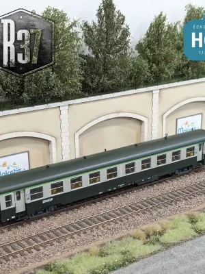 Nur noch wenige - Voiture voyageurs USI B10t courte bogie Y16 vert/gris SNCF Ep IVb avec éclairage HO R37 42504
