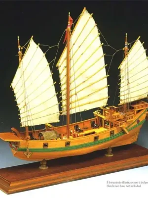 Neu gelistet - Amati 25012 Chinesische Dschunke 1 100 Baukasten