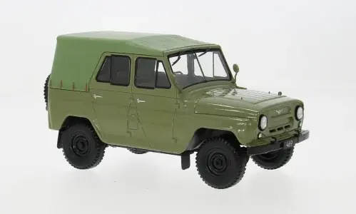 UAZ 469, grün, 1975, 1 24, WhiteBox | Letzte Stücke