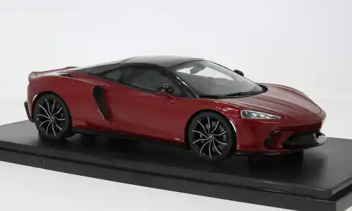 McLaren GTS, dunkelrot/schwarz, 2023, 1 18, GT Spirit - Auf Lager