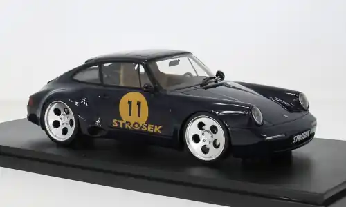 Preiswert | Porsche Strosek Mega 30, dunkelblau/orange, 2024, 1 18, GT Spirit