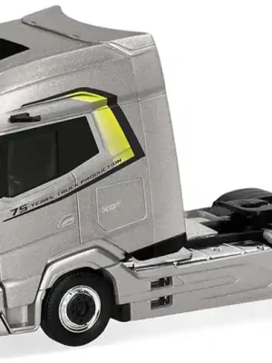 VORBESTELLUNG DAF "75 Jahre Truck Production", DAF XG+ Zugm. 2achs vvsp., silbermetallic (NH01/02.2027) - Neues Produkt