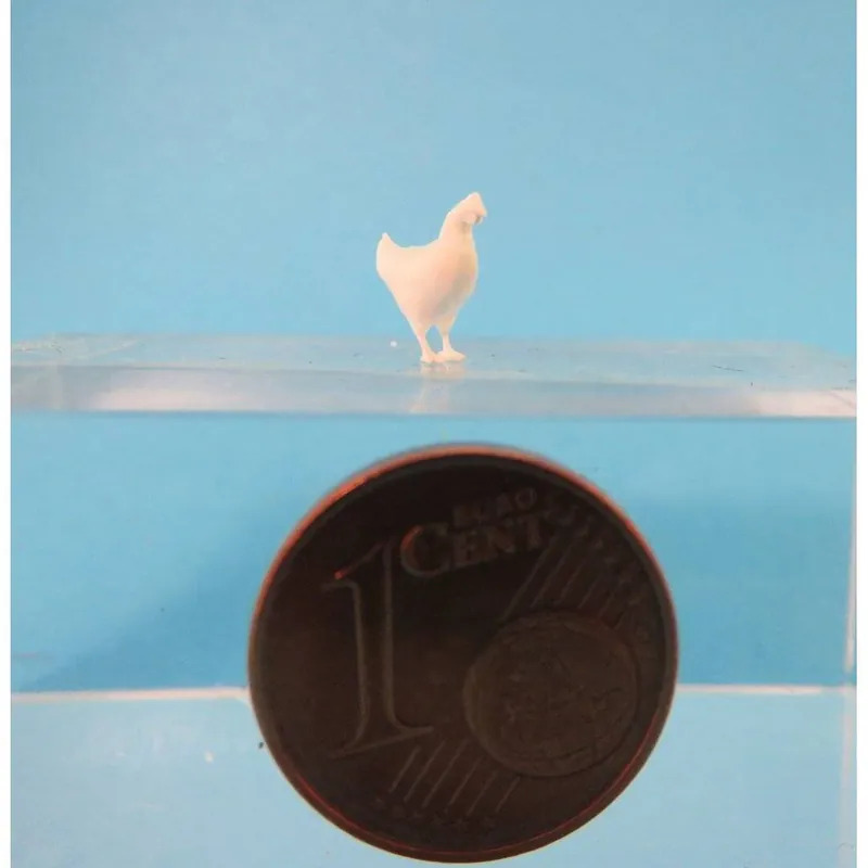 Neuheit | Klingenhöfer Miniaturen 0-TH03-2 - Huhn weiss einfarbig H ca. 0,8 cm (1 45)