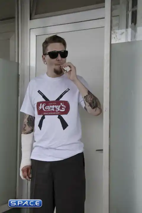 Kostenlose Rückgabe | Harry‘s Gun Shop T-Shirt