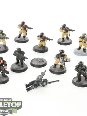 Abverkauf - Astra Militarum - 10x Cadian Shock Troops (Classic) - grundiert